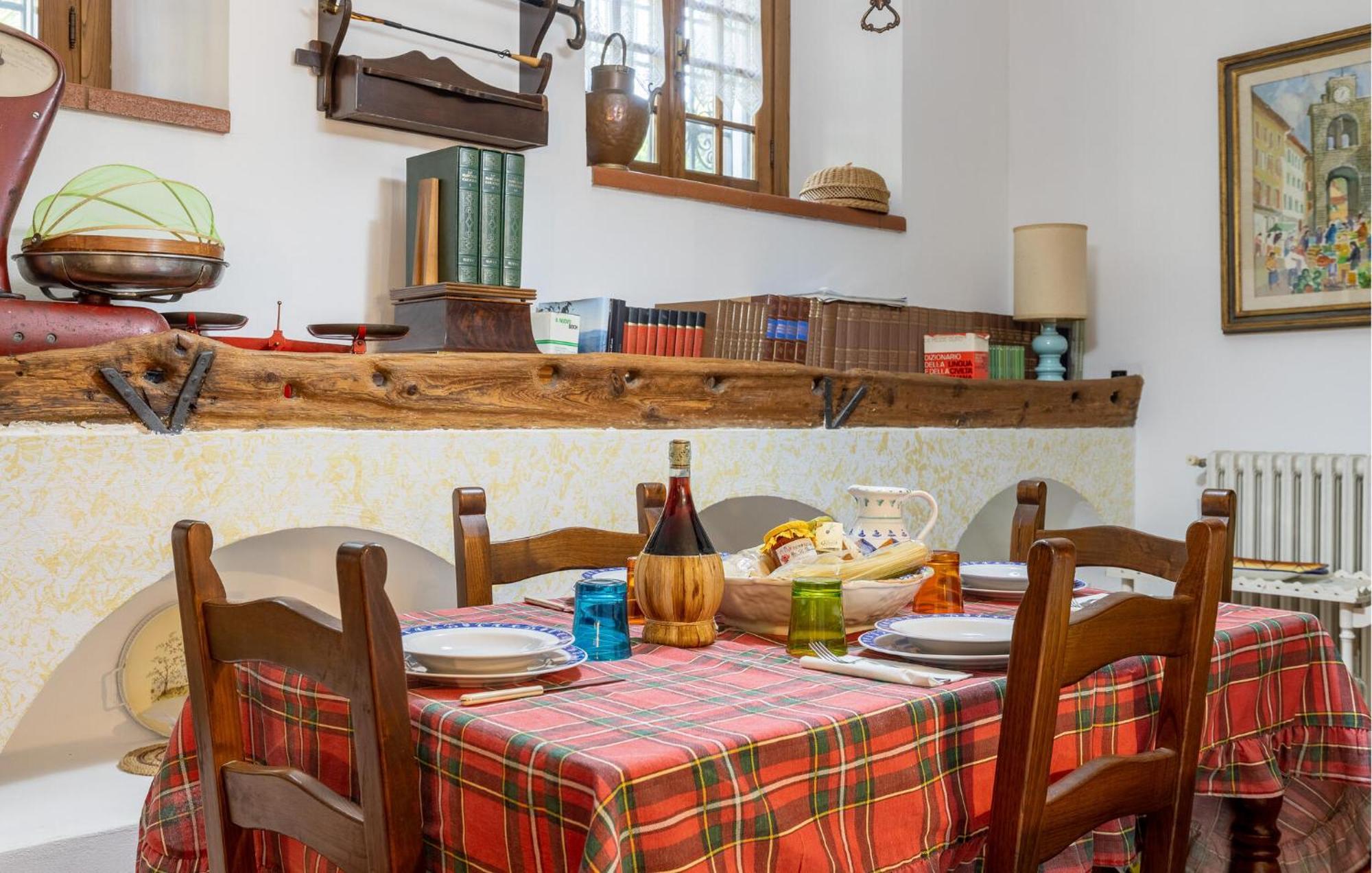 Beautiful Home In Uzzano Pt With Kitchen Exteriör bild