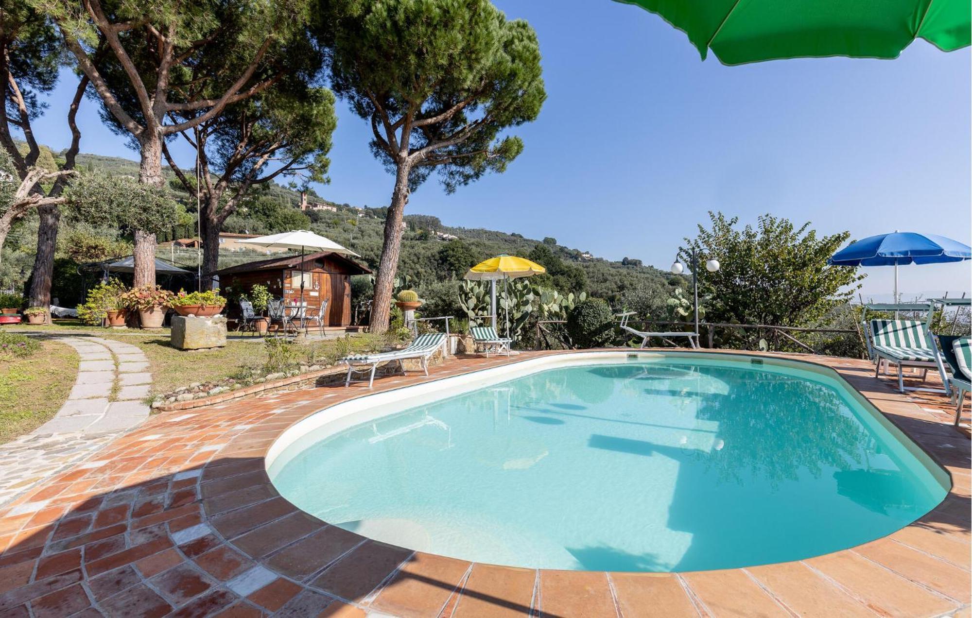 Beautiful Home In Uzzano Pt With Kitchen Exteriör bild
